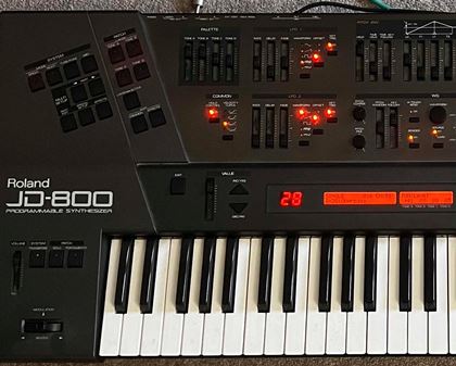 Roland-JD800